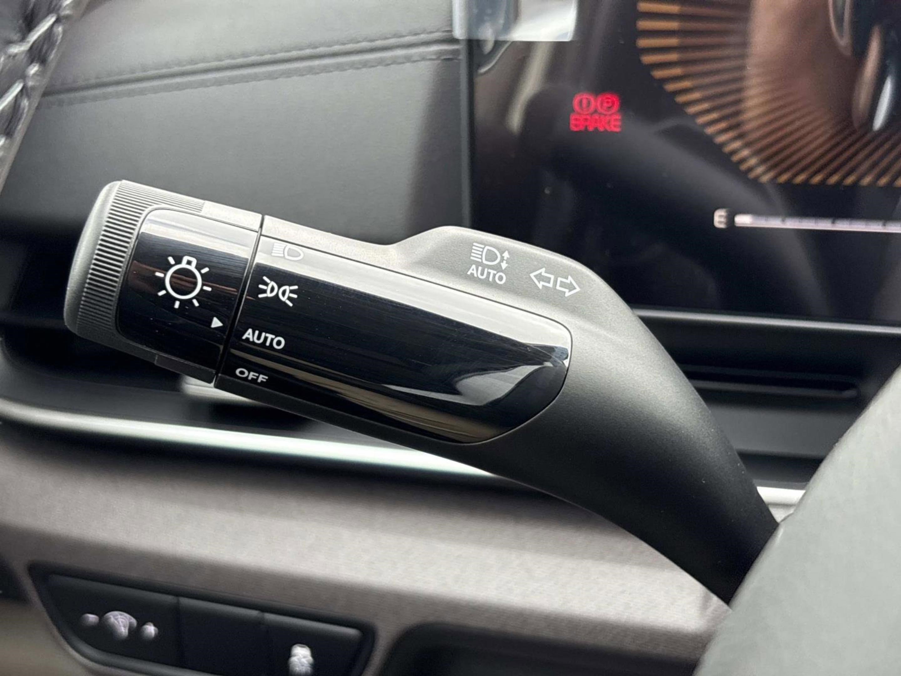 New 2026 Kia Carnival EX image 27