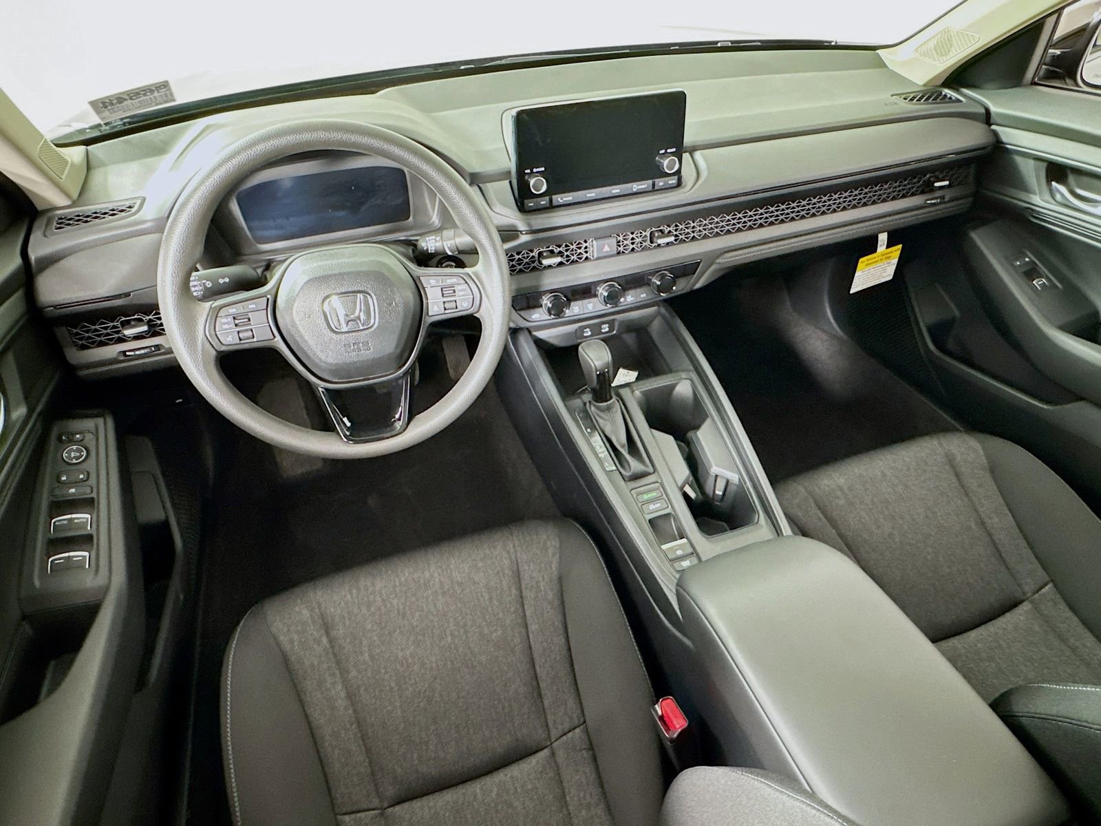Certified 2025 Honda Accord SE image 19