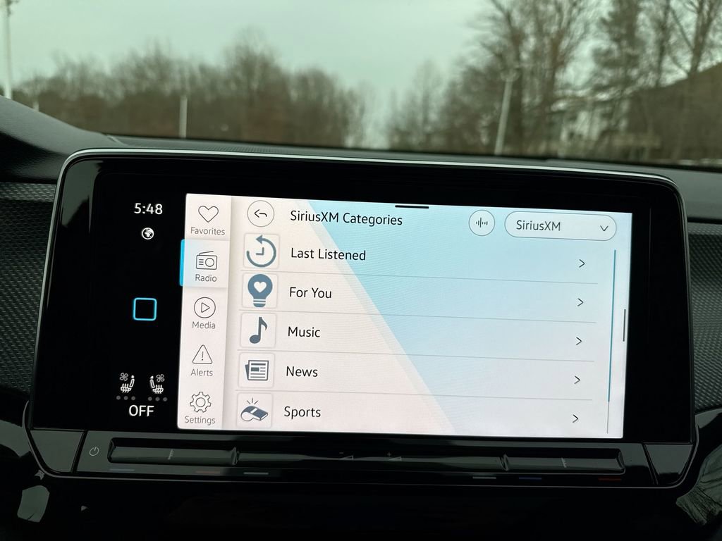 Used 2024 Volkswagen Atlas Cross Sport SEL R-Line image 12