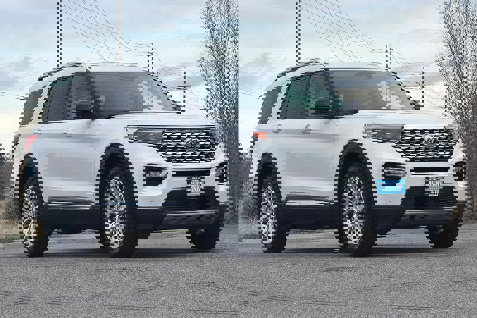 Certified 2022 Ford Explorer Platinum w/ Equipment Group 601A image 9