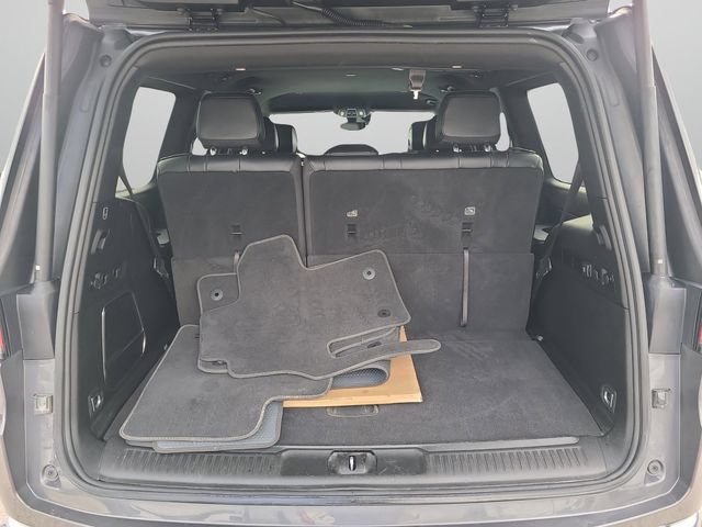 Used 2024 Jeep Wagoneer Series II w/ Flexible Seating Group RWD image 10