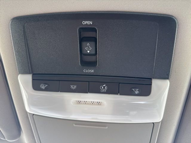 Used 2021 Nissan Altima 2.5 SR w/ SR Premium Package FWD image 18
