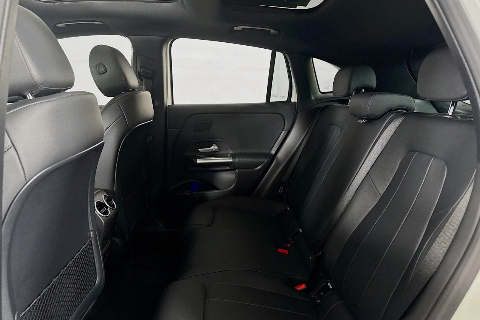 New 2026 Mercedes-Benz GLA 250 image 7