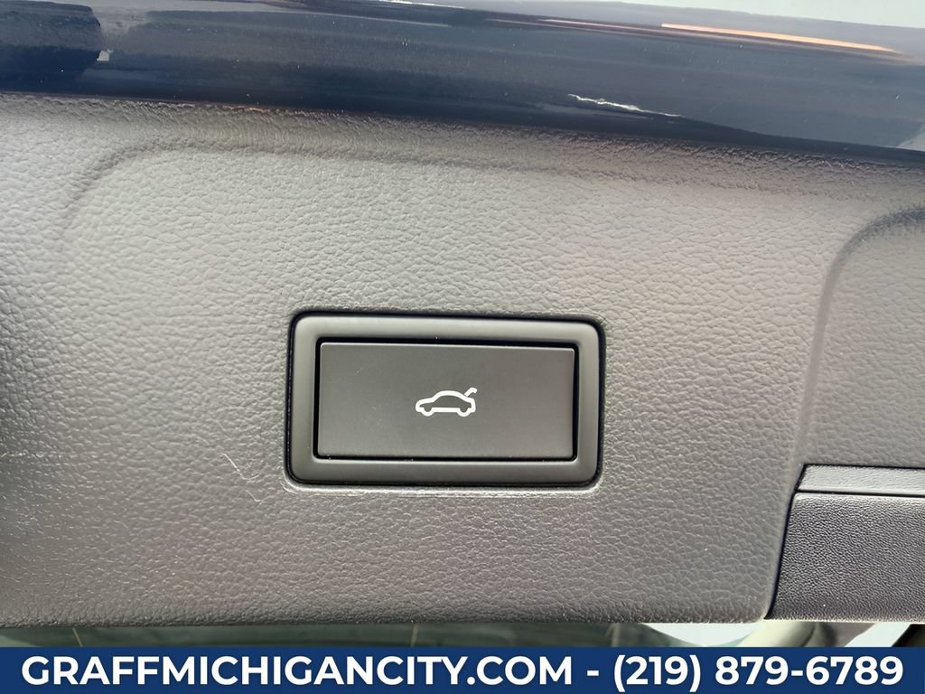 Used 2026 Volkswagen Atlas SE AWD/4WD image 32