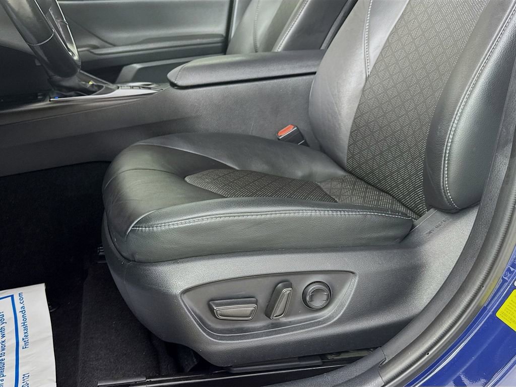Used 2024 Toyota Camry XSE FWD image 23