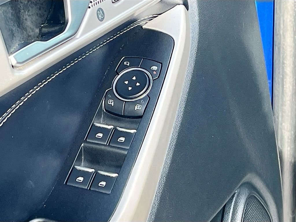 Used 2022 Ford Explorer Limited image 18