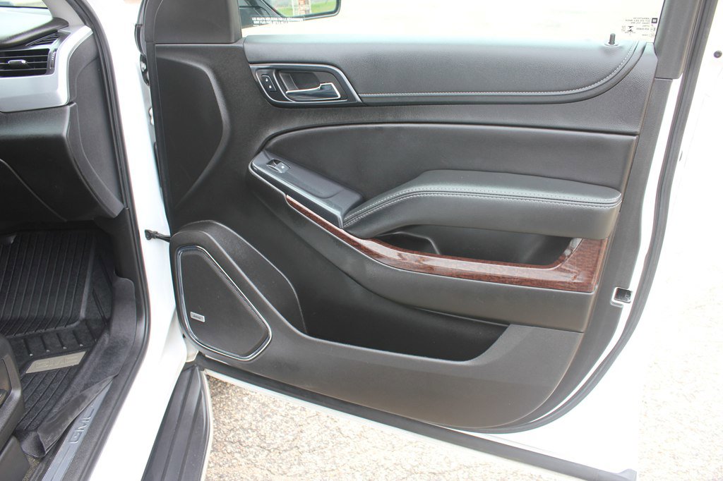 Used 2018 GMC Yukon SLT AWD/4WD image 32