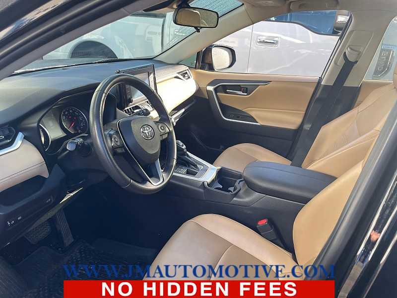 Used 2019 Toyota RAV4 XLE Premium w/ All Weather Liner Package AWD/4WD image 2