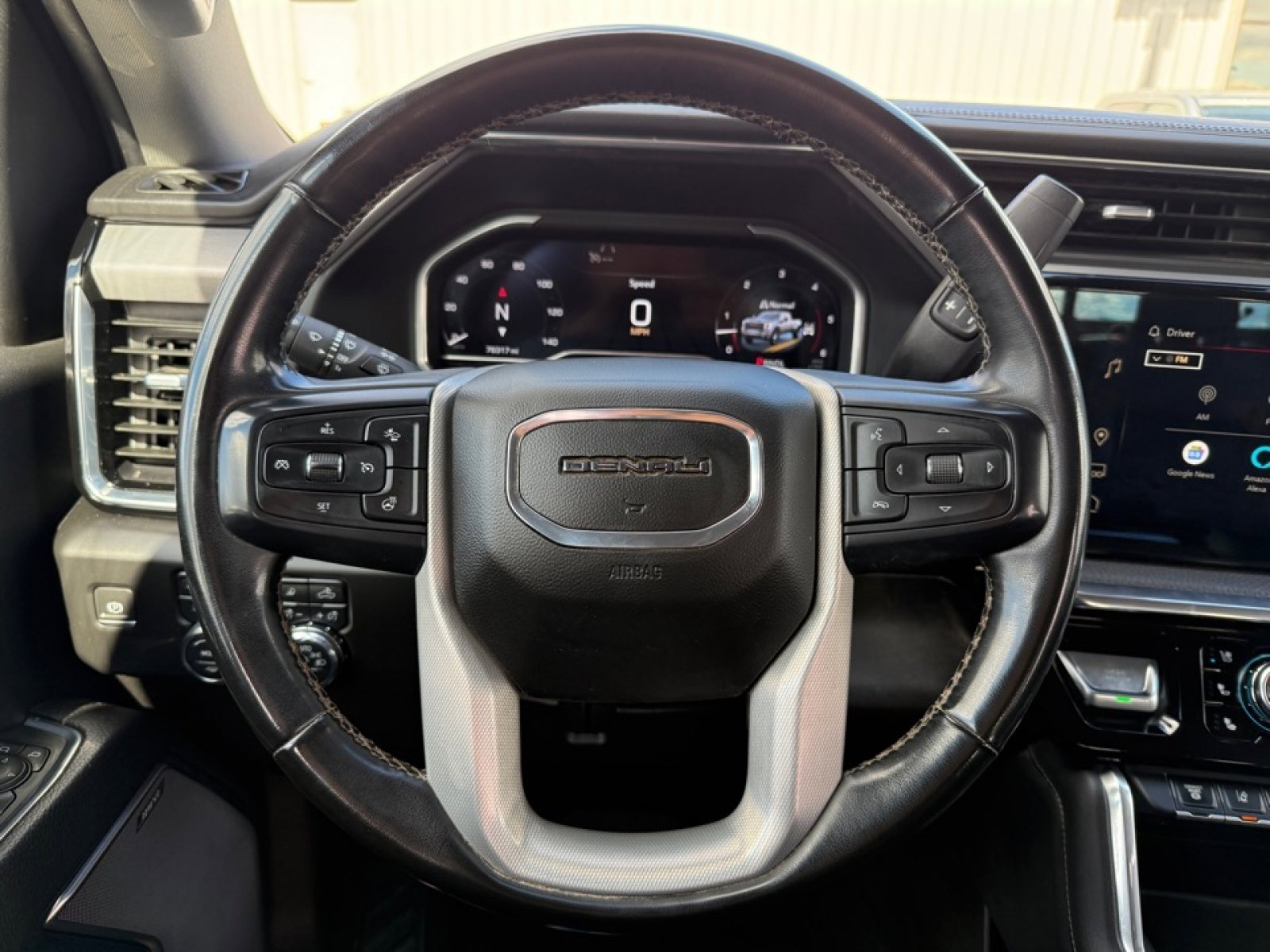 Used 2024 GMC Sierra 3500 Denali w/ Technology Package image 20