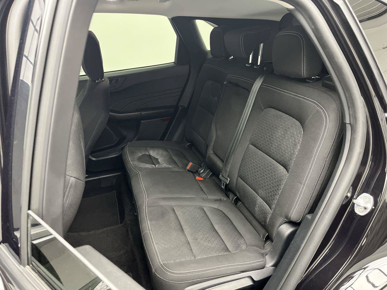 Certified 2025 Ford Escape Active AWD/4WD image 10
