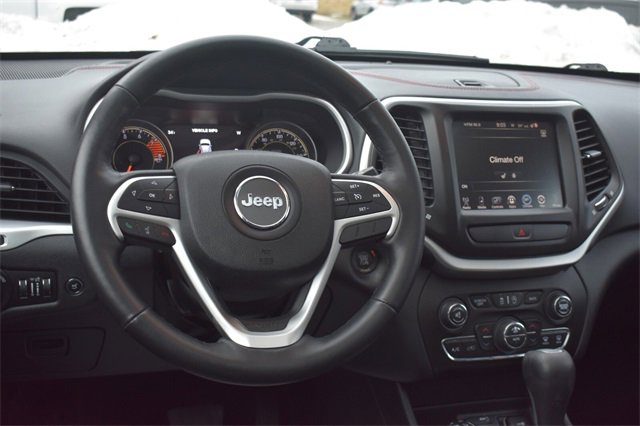 Used 2016 Jeep Cherokee Trailhawk w/ Comfort/Convenience Group image 22