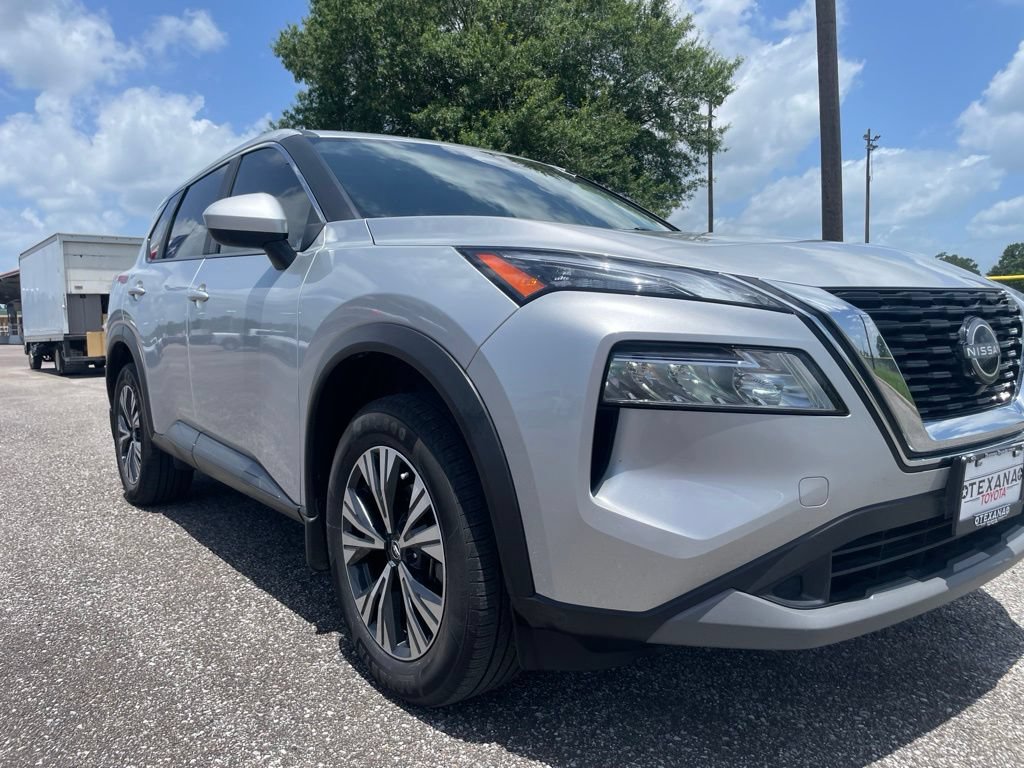 Used 2023 Nissan Rogue SV FWD image 10