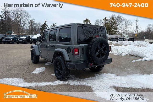 Used 2023 Jeep Wrangler Sahara image 5