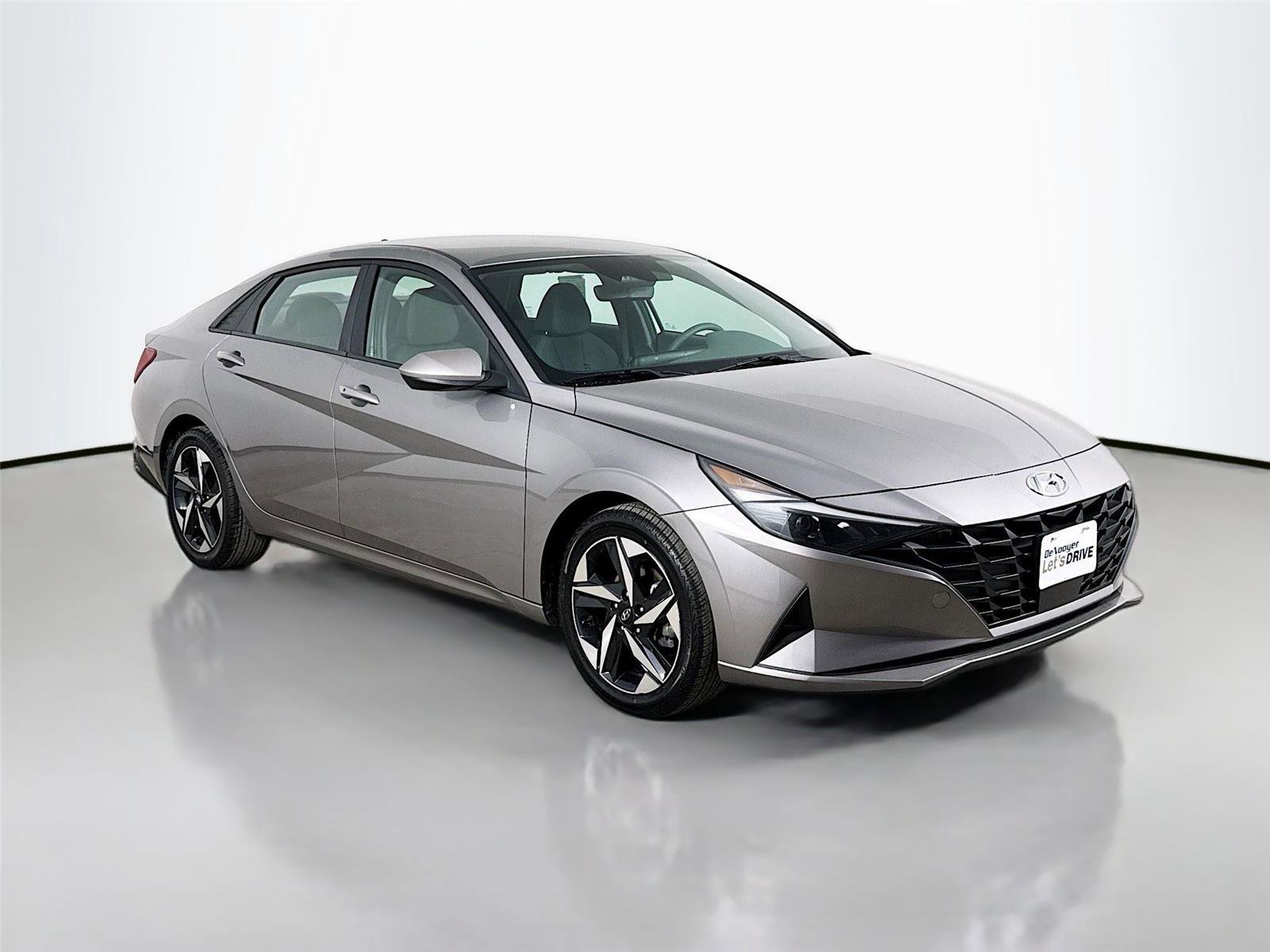 Used 2023 Hyundai Elantra SEL w/ Convenience Package