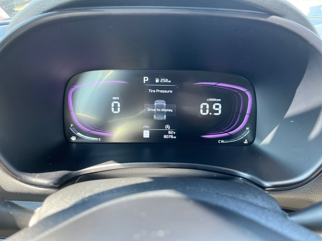 Used 2025 Kia Soul LX w/ LX Technology Package FWD image 15