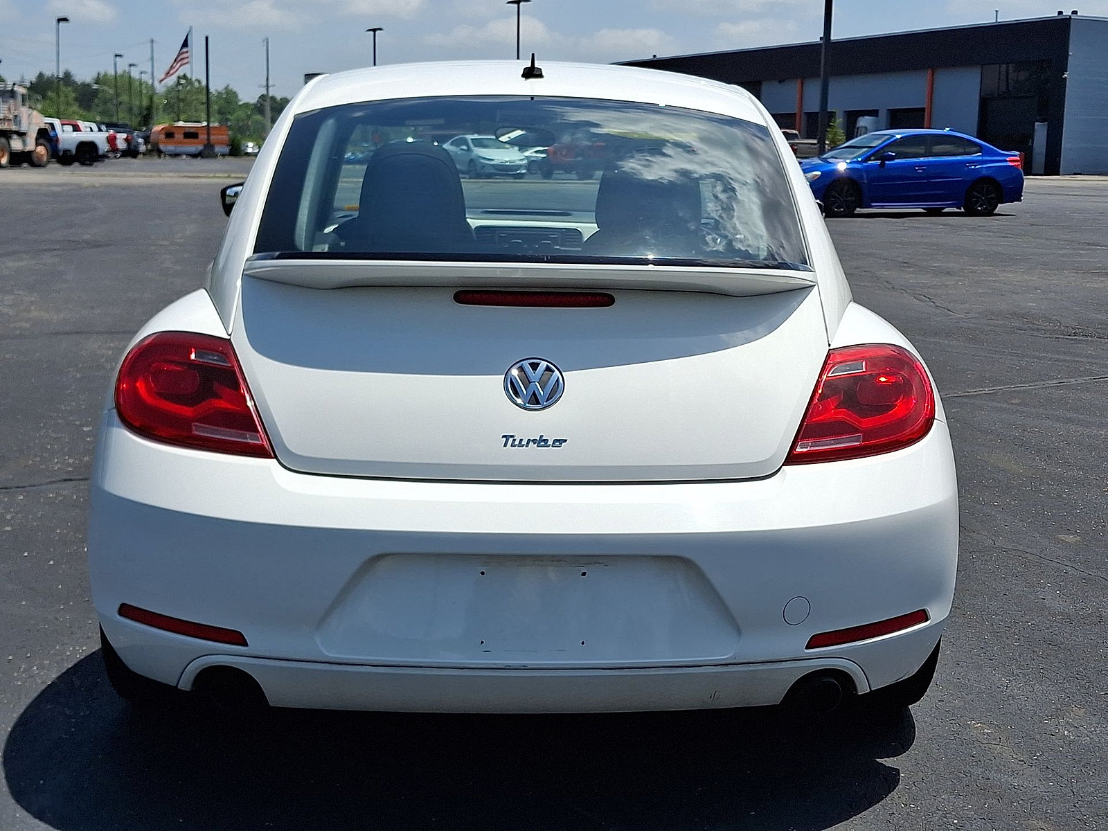 Used 2012 Volkswagen Beetle Turbo FWD image 20