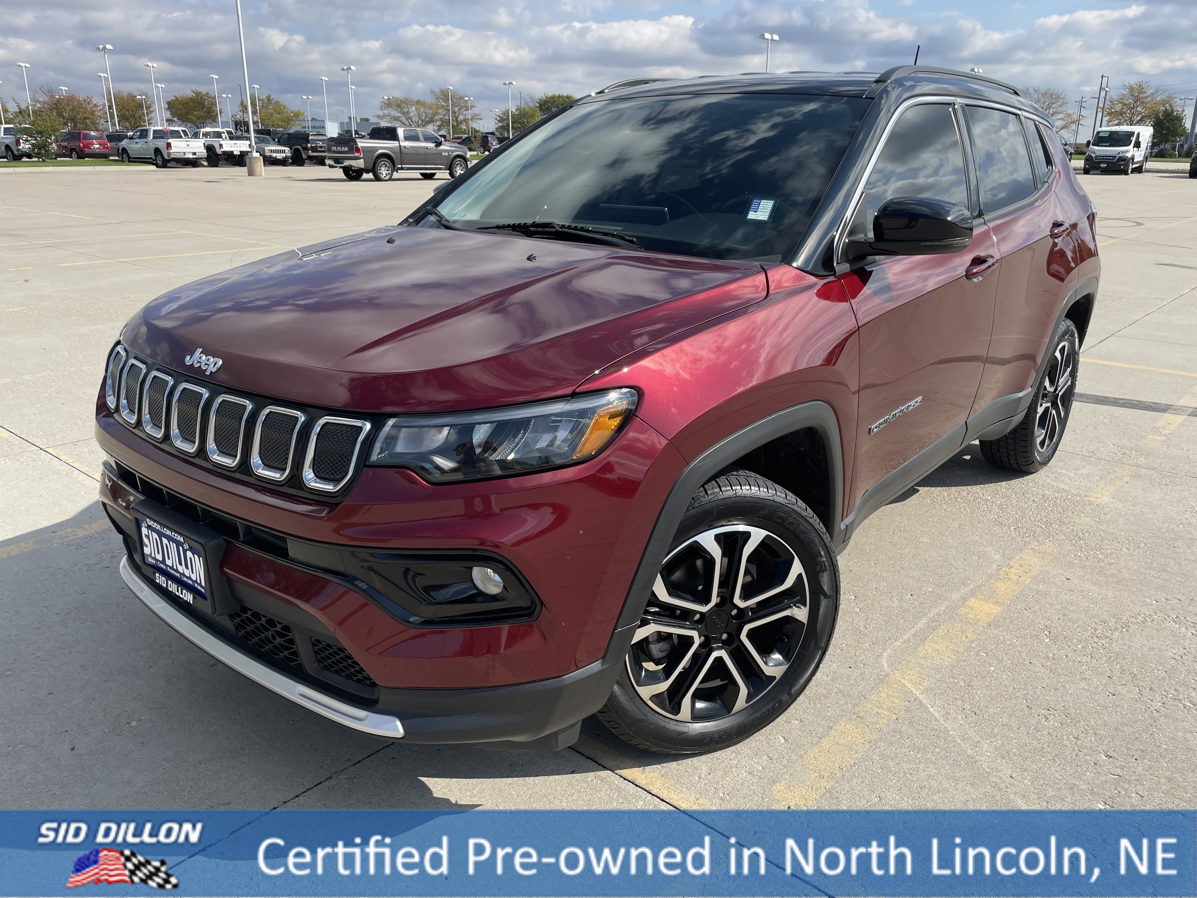 Used 2022 Jeep Compass Limited image 1