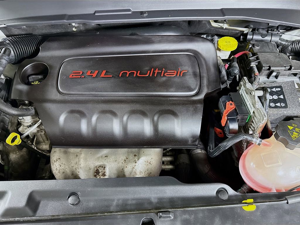 Used 2018 Jeep Compass Limited w/ Navigation Group AWD/4WD image 35