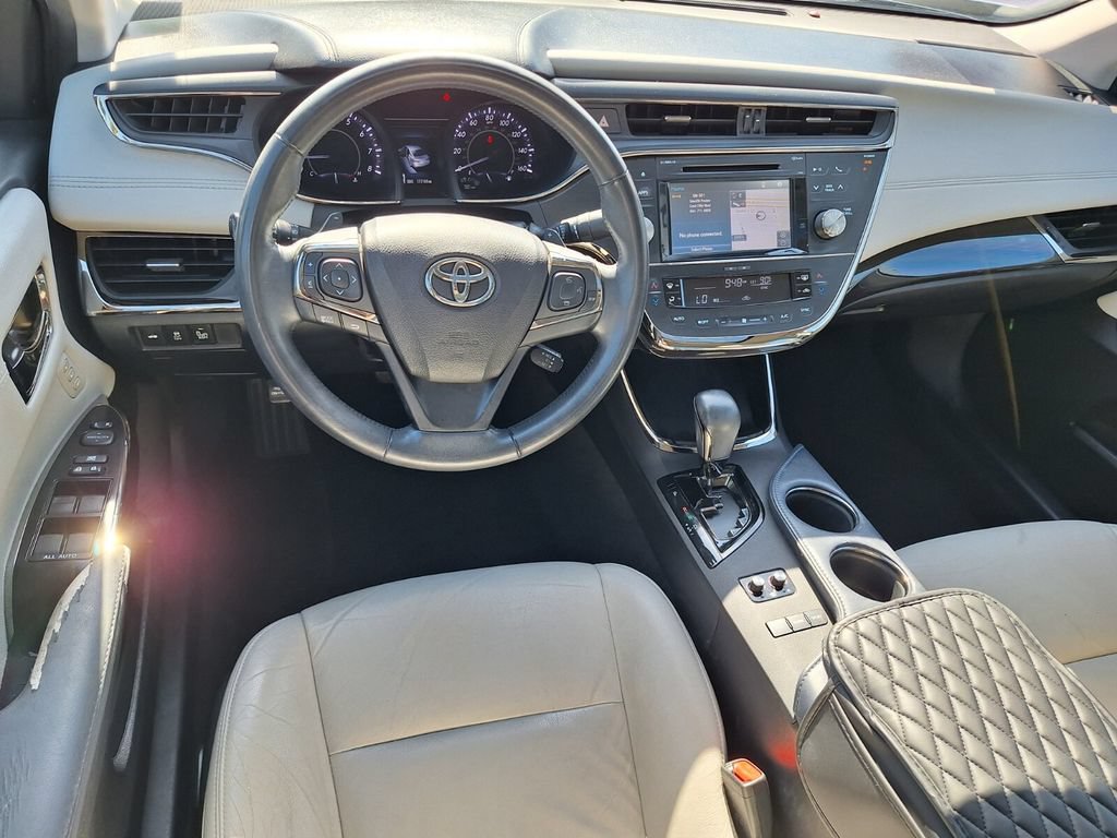 Used 2015 Toyota Avalon XLE Touring FWD image 11