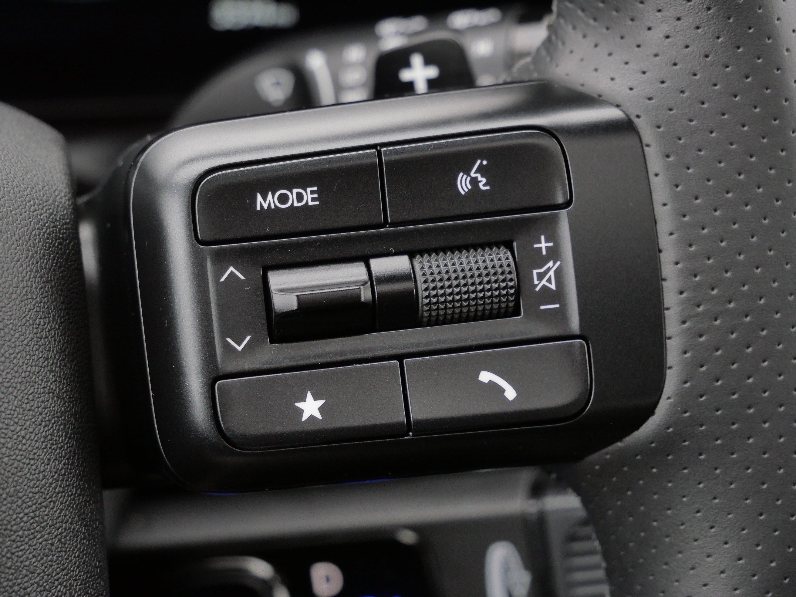 Certified 2026 Hyundai Palisade XRT Pro image 32