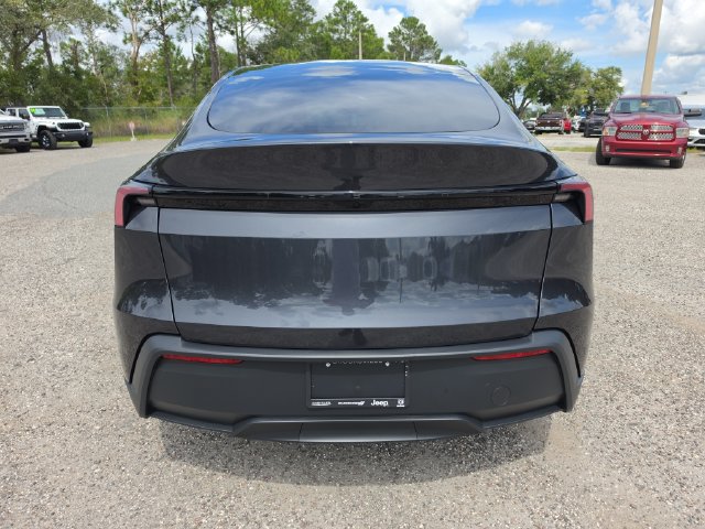 Used 2026 Tesla Model Y 2WD image 4