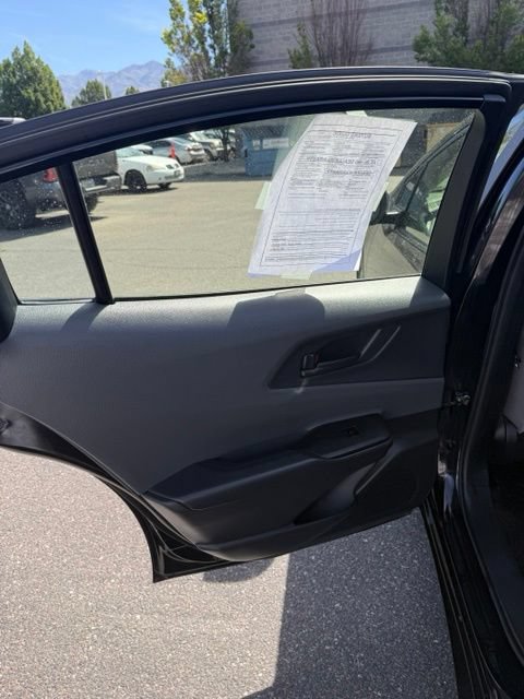 Certified 2023 Toyota Prius LE FWD image 34