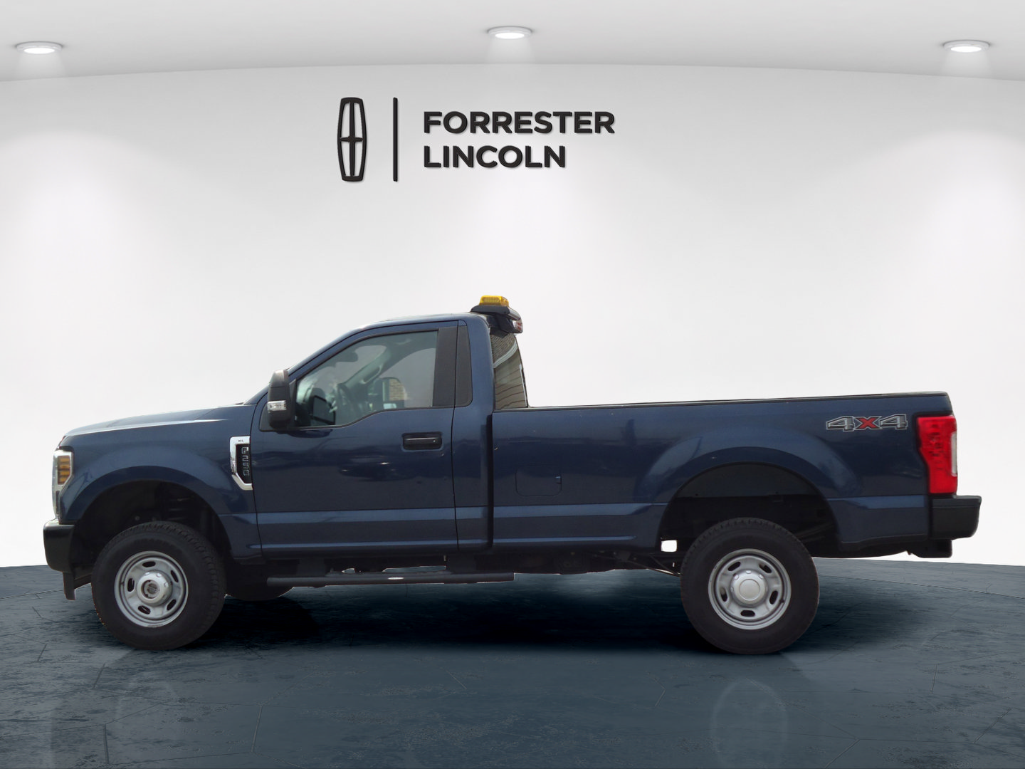 Used 2018 Ford F250 XL w/ Power Equipment Group AWD/4WD image 6