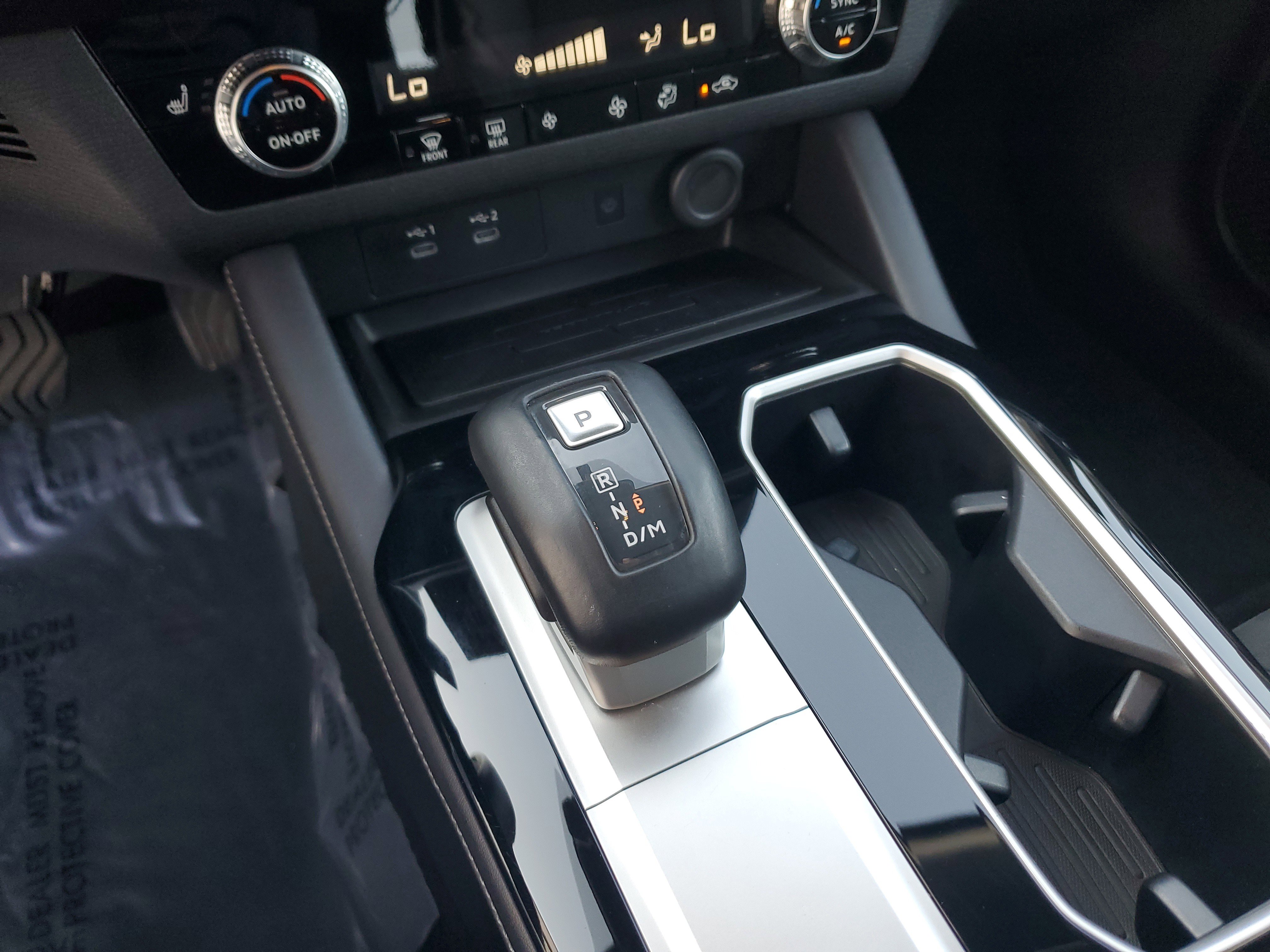 Used 2025 Mitsubishi Outlander SE image 25