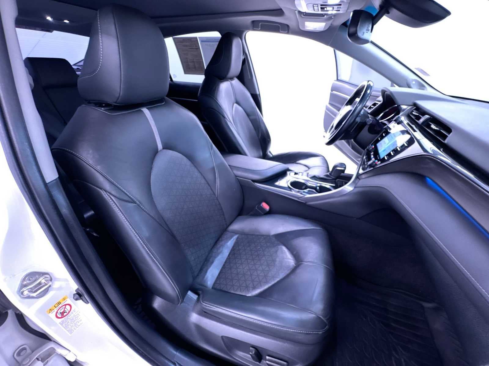 Used 2019 Toyota Camry XSE w/ Navigation Package FWD image 36
