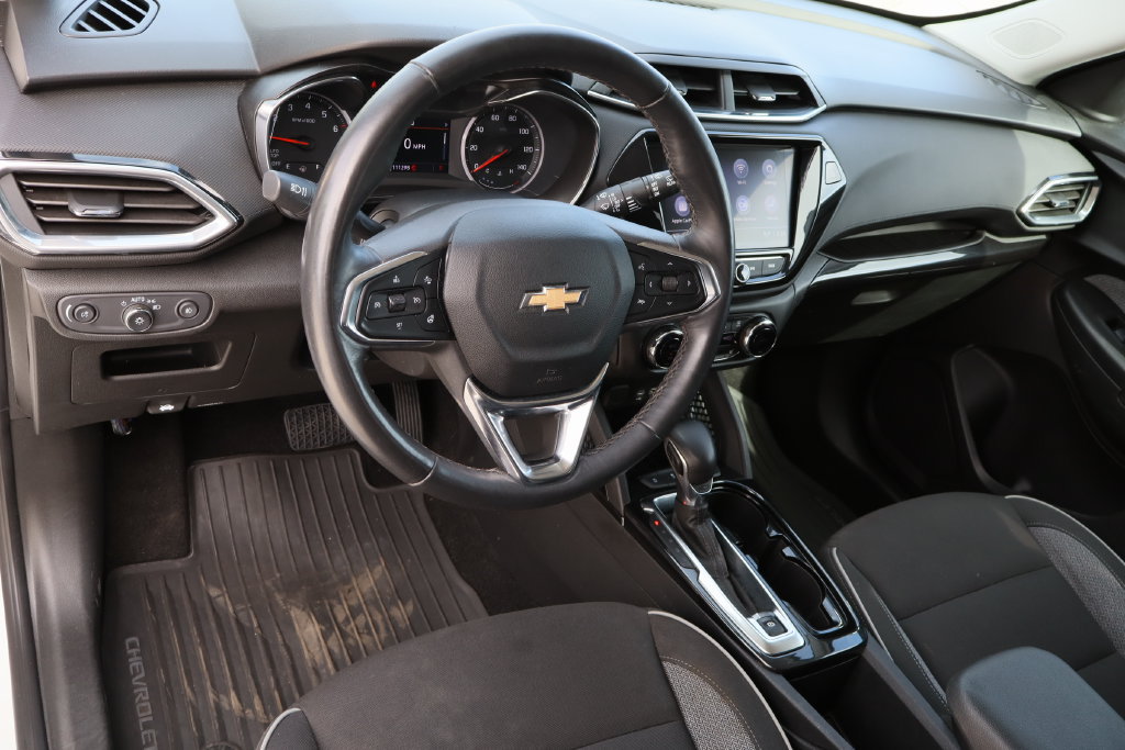 Used 2023 Chevrolet TrailBlazer LT FWD image 12