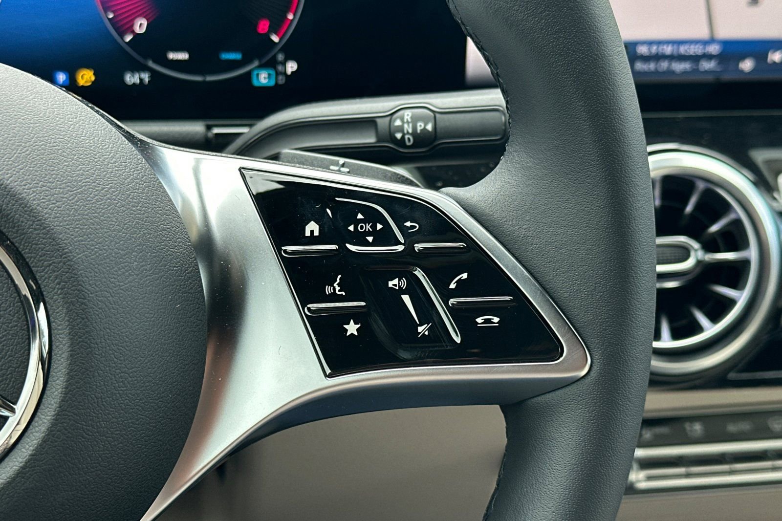 New 2025 Mercedes-Benz GLA 250 image 30