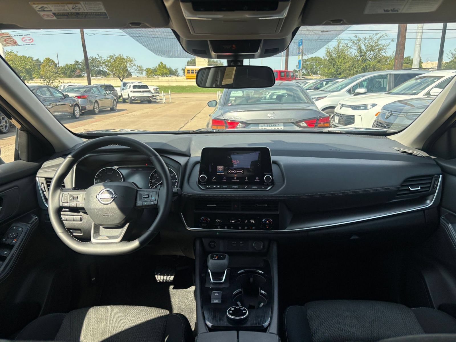 Used 2026 Nissan Rogue SV AWD/4WD image 34