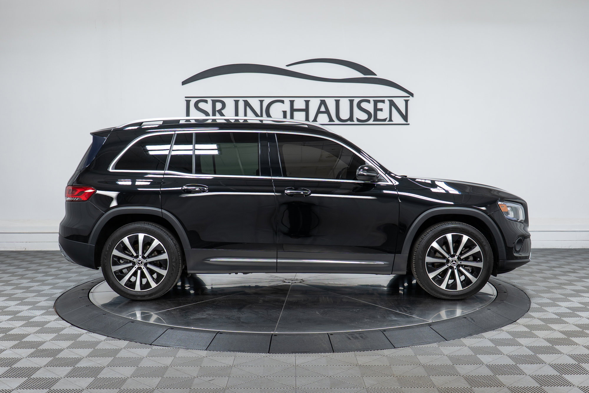 Certified 2022 Mercedes-Benz GLB 250 250 4MATIC image 4