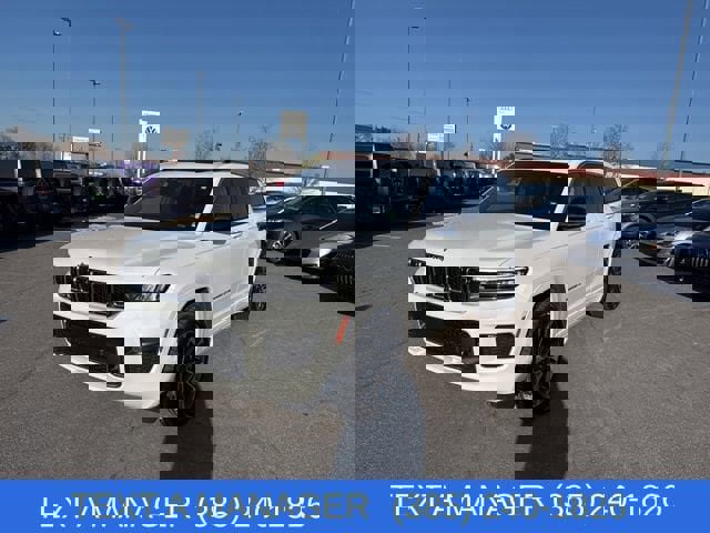 Used 2023 Jeep Grand Cherokee L Overland image 3