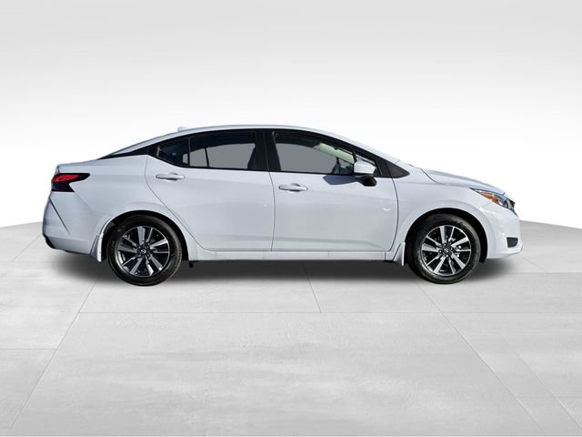Used 2025 Nissan Versa SV w/ Trunk Package image 2