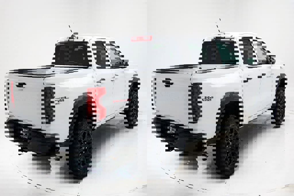 Used 2023 Chevrolet Colorado Trail Boss w/ Advanced Trailering Package image 8