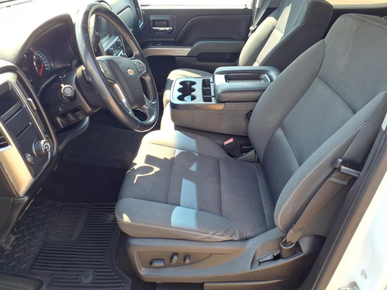Used 2018 Chevrolet Silverado 1500 LT w/ All Star Edition RWD image 5