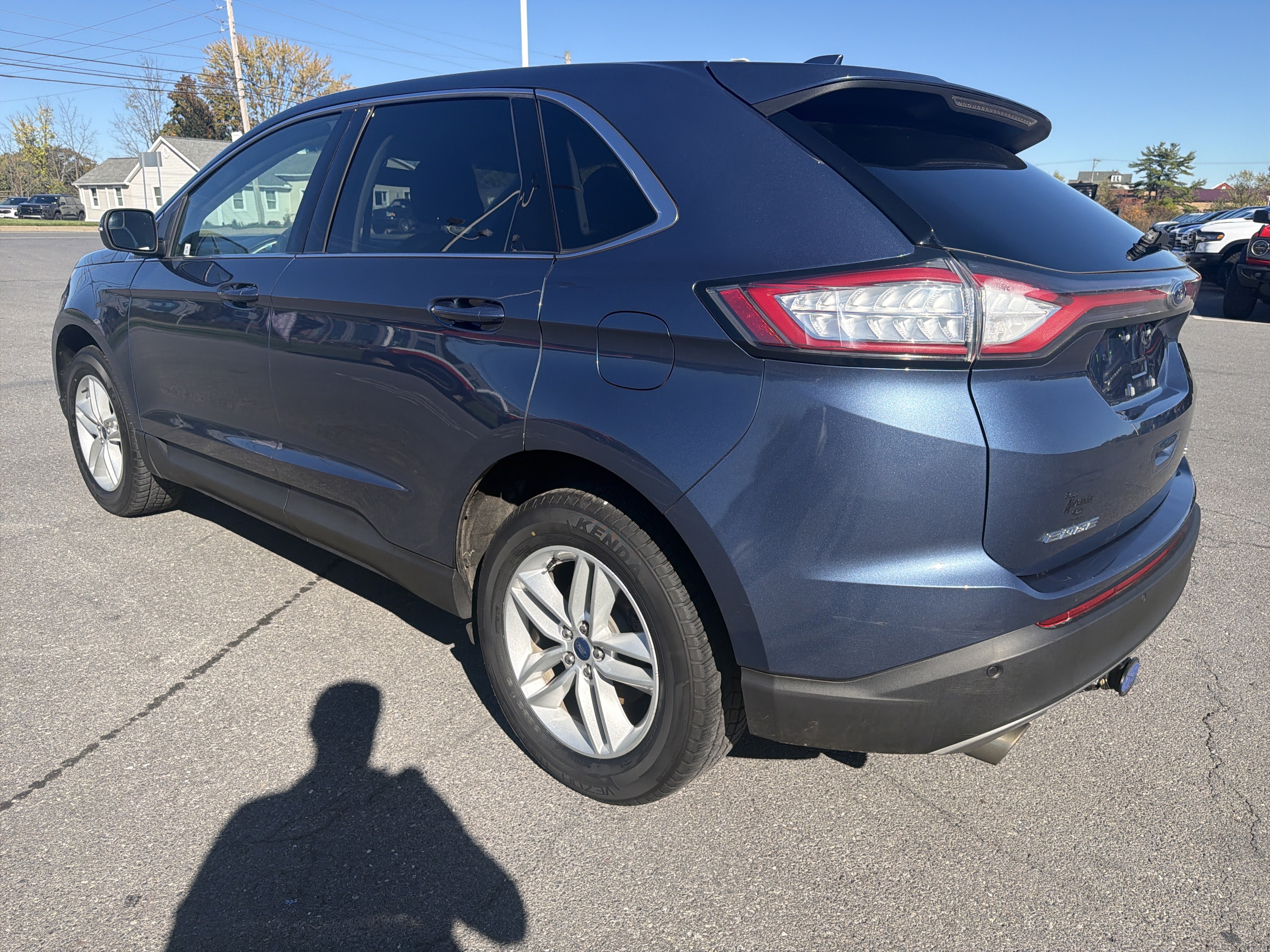 Used 2018 Ford Edge SEL w/ Equipment Group 201A AWD/4WD image 10