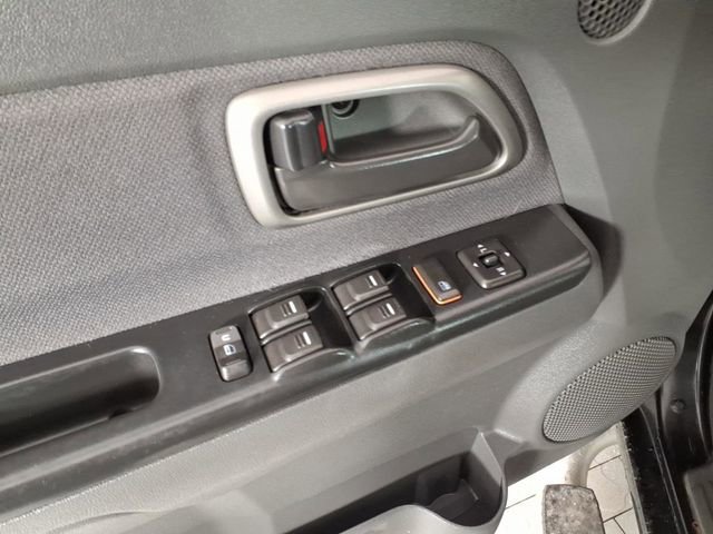 Used 2005 GMC Canyon SLE image 14