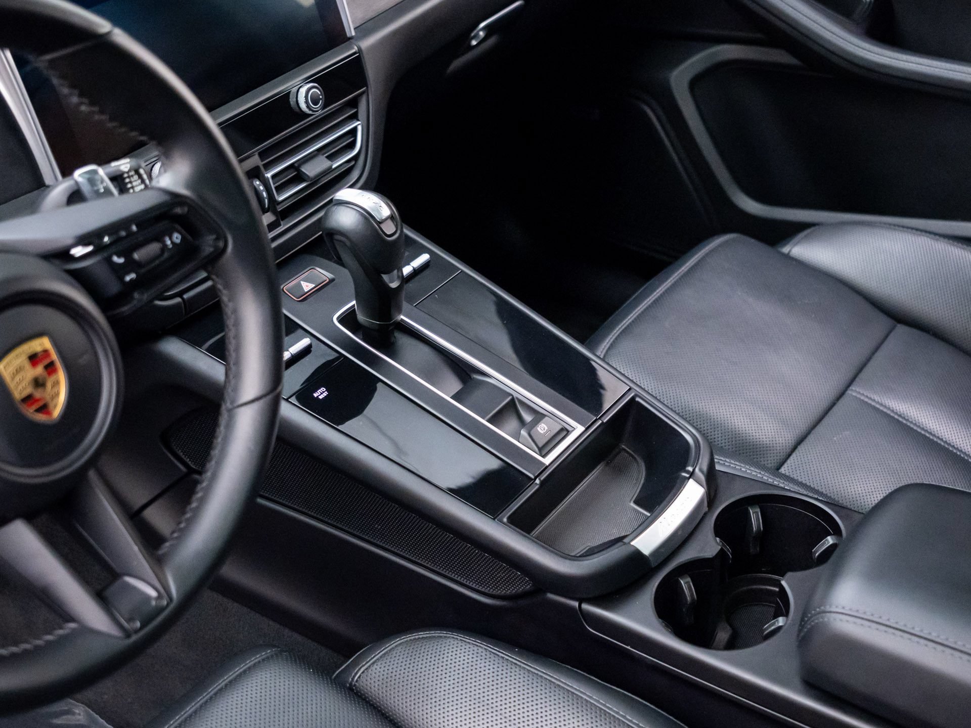 Certified 2023 Porsche Macan GTS AWD/4WD image 13