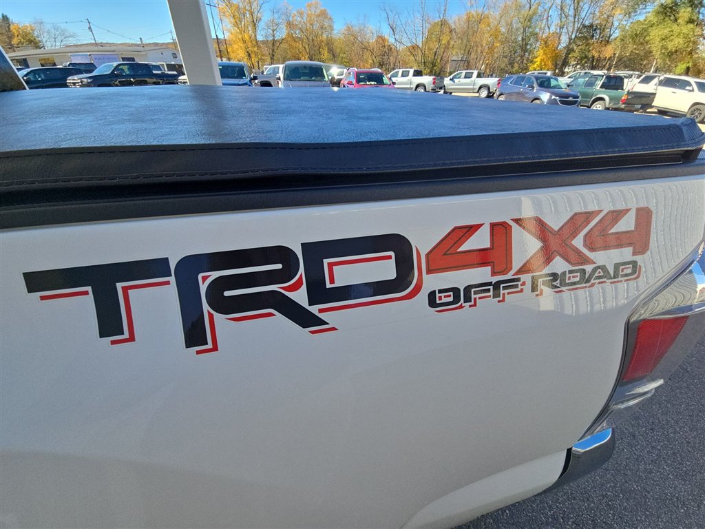 Used 2023 Toyota Tacoma TRD Off-Road AWD/4WD image 30