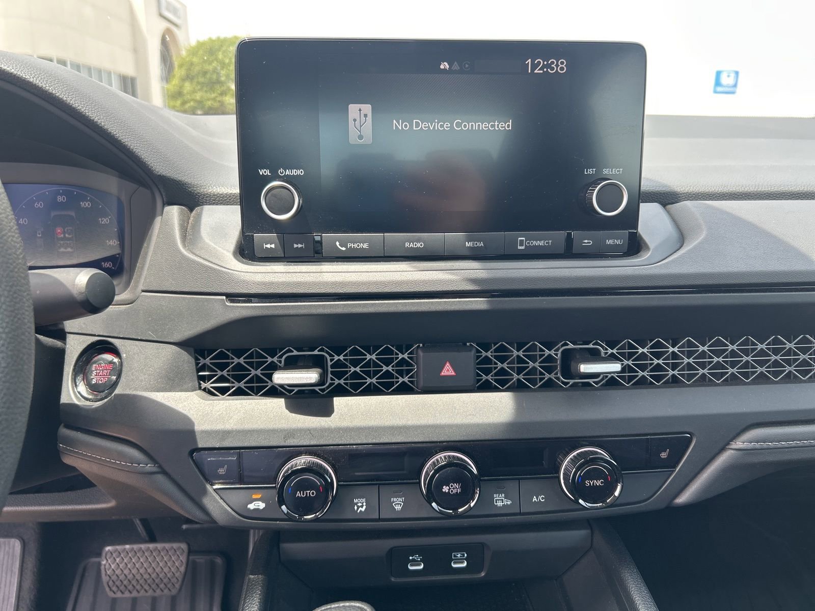 Used 2025 Honda Accord SE image 15
