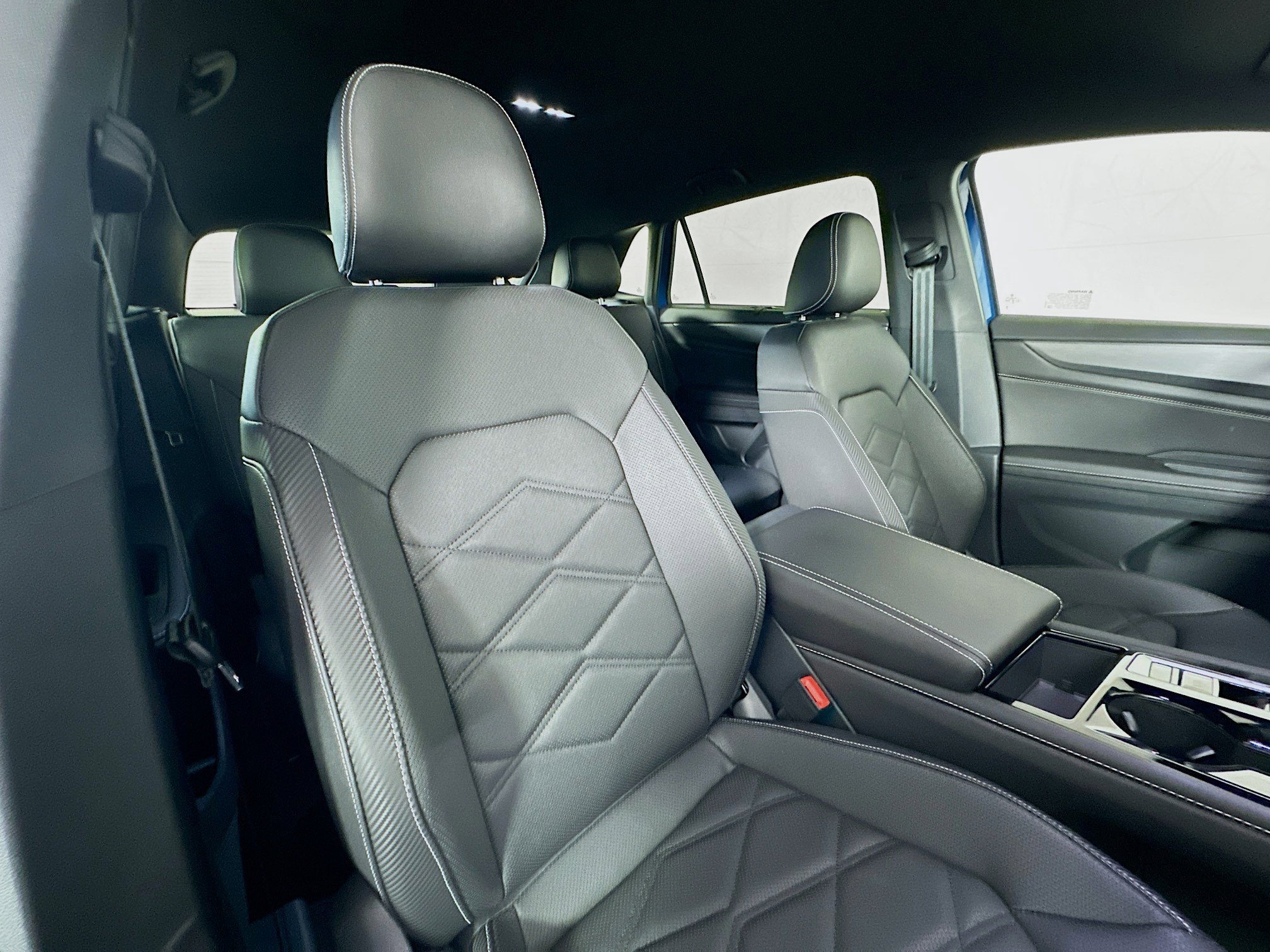 New 2025 Volkswagen Atlas Cross Sport SE image 25