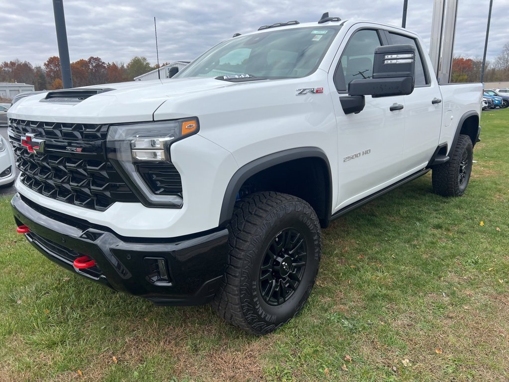 New 2026 Chevrolet Silverado 2500 ZR2 image 2