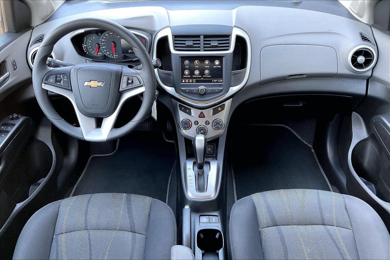 Used 2018 Chevrolet Sonic LT FWD image 7