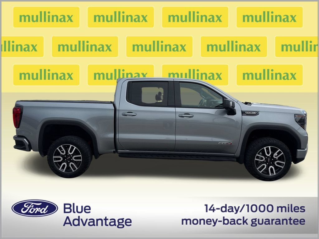 Used 2024 GMC Sierra 1500 AT4 w/ Technology Package AWD/4WD image 2