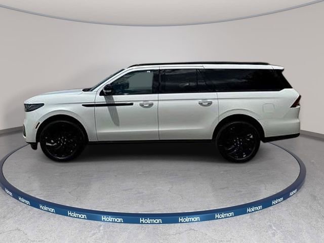New 2026 Lincoln Navigator L Reserve w/ Jet Appearance Package AWD/4WD image 7