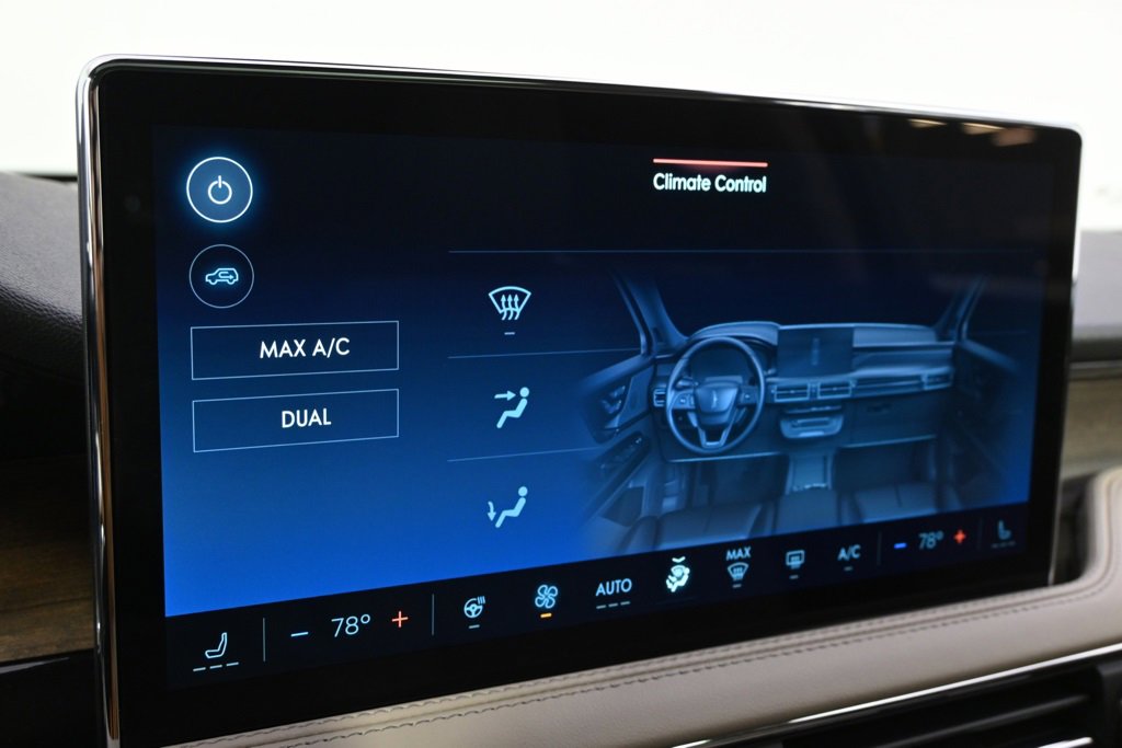 New 2025 Lincoln Corsair Reserve w/ Jet Appearance Package image 28