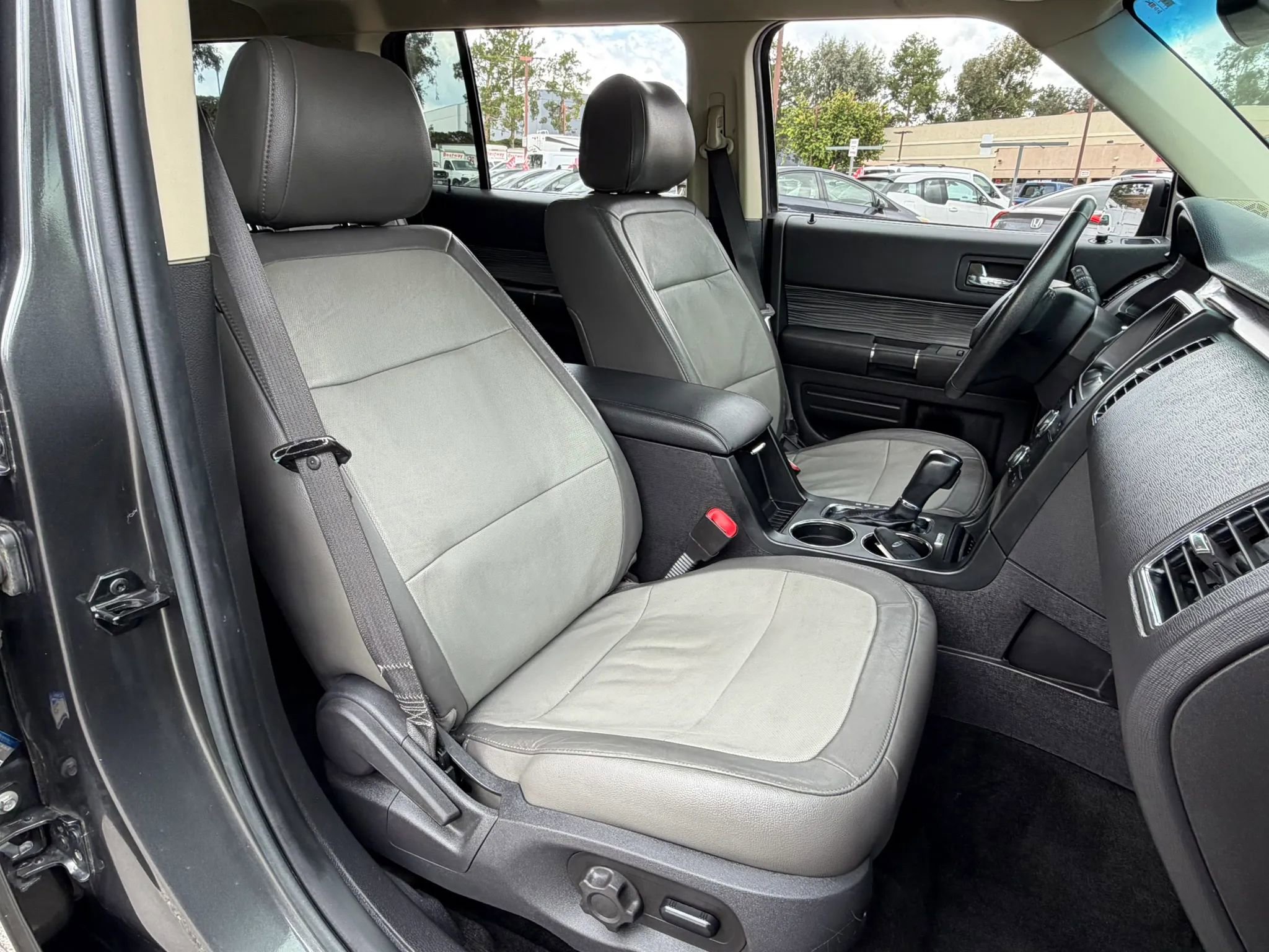 Used 2016 Ford Flex SEL w/ Equipment Group 202A image 24