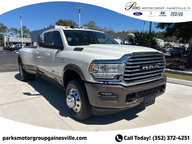 Used 2021 RAM 3500 Limited image 1